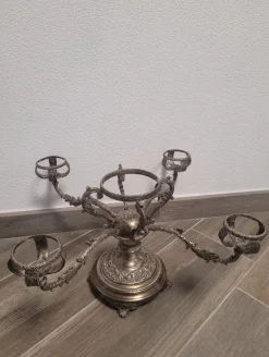 Versilberter Tafelaufsatz von Sheffield