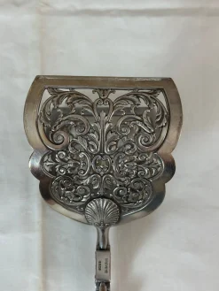 Versilberte Spargelzange, 1890er