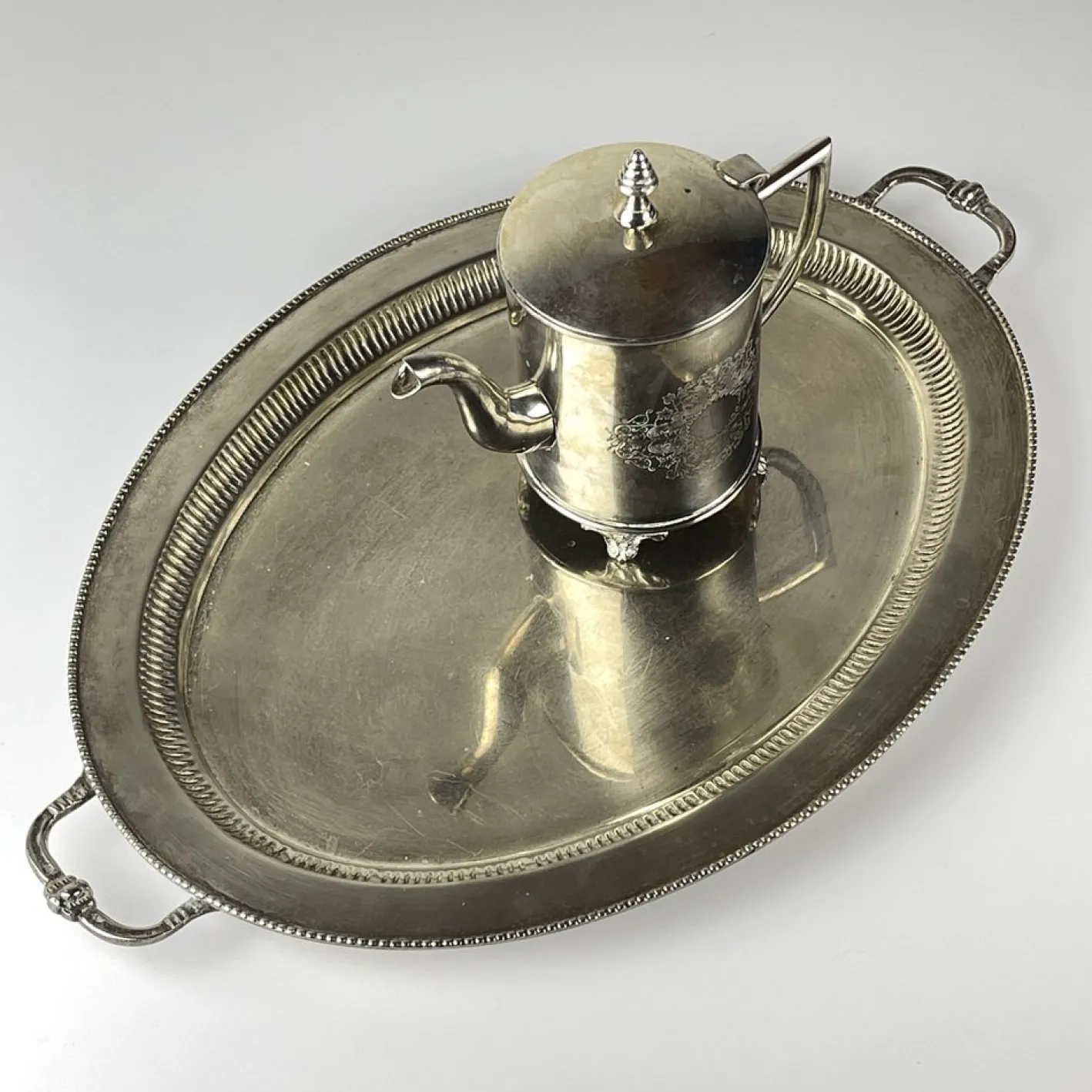 Versilberte Vintage Teekanne & Tablett von Royal Sheffield, England, 1950er, 2er Set