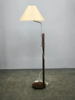 Verstellbare deutsche Vintage Stehlampe aus Eiche & Metall mit handgefertigtem Papierschirm, 1970er