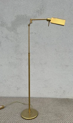 Verstellbare Stehlampe aus Messing mit Schwingarm von Holtkötter, 1970er