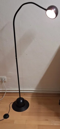 Verstellbare Vintage Stehlampe aus schwarz lackiertem Metall, 1990er