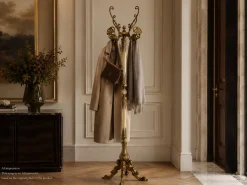 Verzierte italienische Garderobe aus Messing & Onyx-Marmor, 1960er