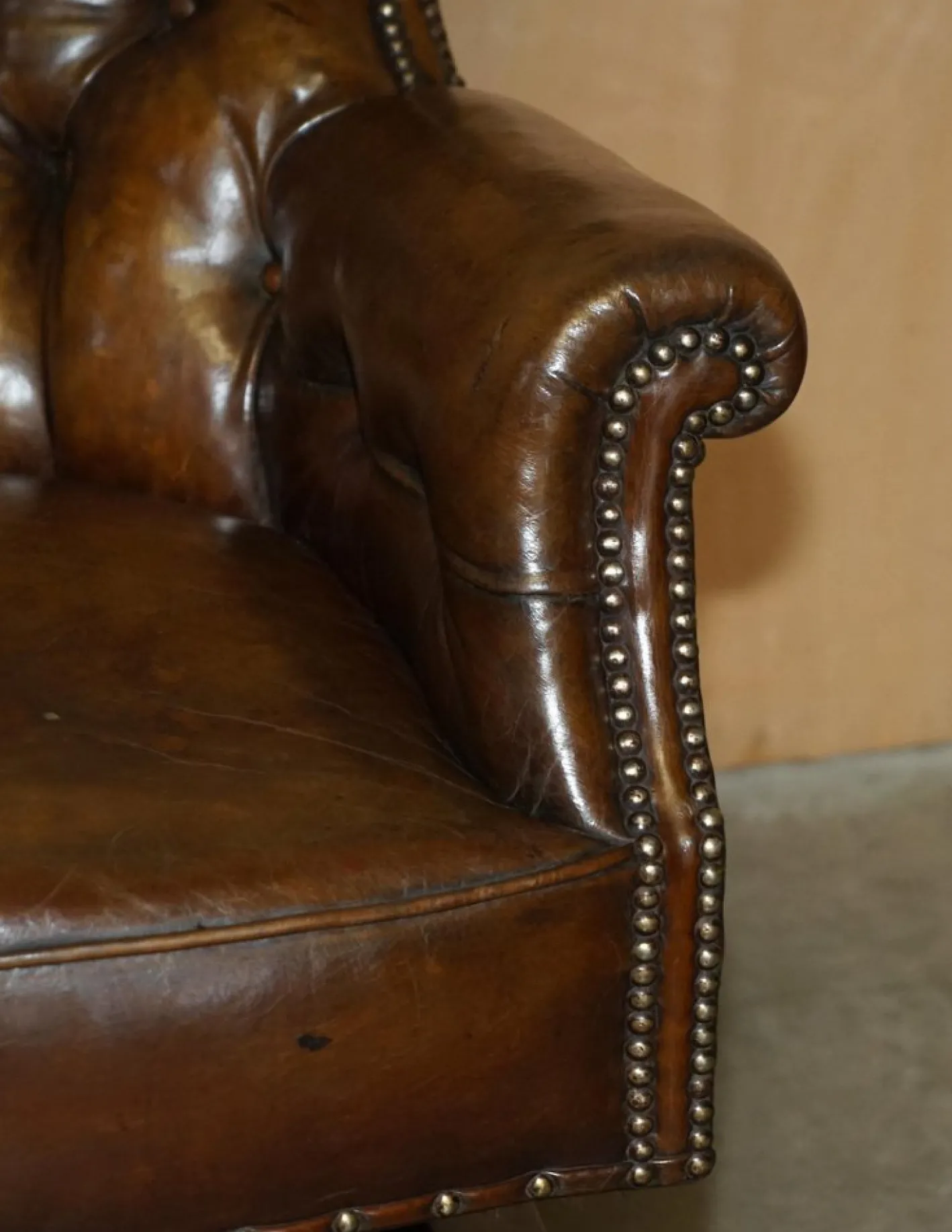 Viktorianischer Chesterfield Schaukelsessel aus Leder von Harringtons
