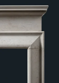 Viktorianischer Portland Stone Bolection Kaminumrandung