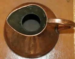 Viktorianischer punzierter 2 Gallonen Kupfer & Messing Krug