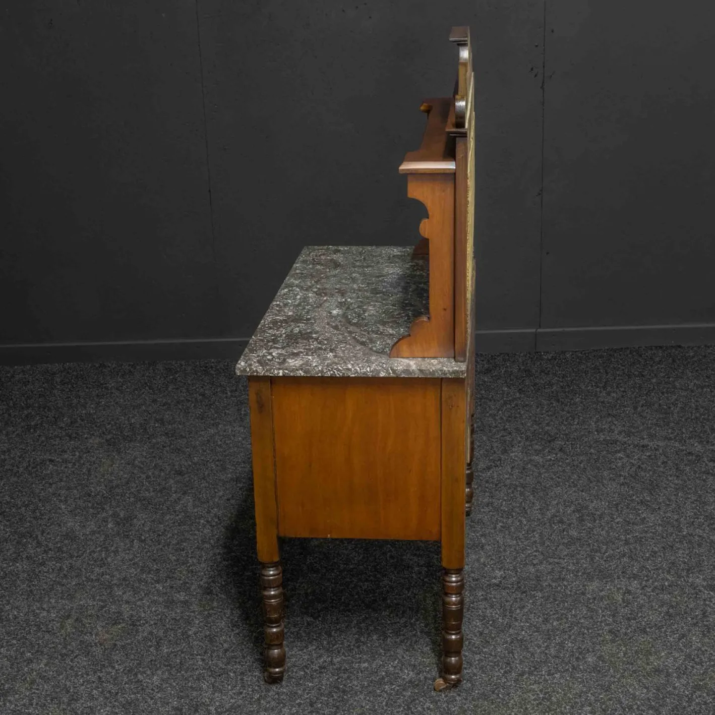Viktorianischer Waschtisch aus Nussholz, 1890er