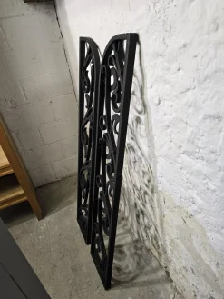 Vintage Art Deco Tortüren aus Schmiedeeisen, 1920er, 2er Set