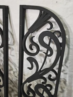 Vintage Art Deco Tortüren aus Schmiedeeisen, 1920er, 2er Set