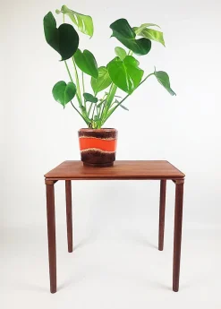 Vintage Beistelltisch aus Teak, 1950er