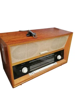 Vintage Capri Modell Röhrenradio, 1950er
