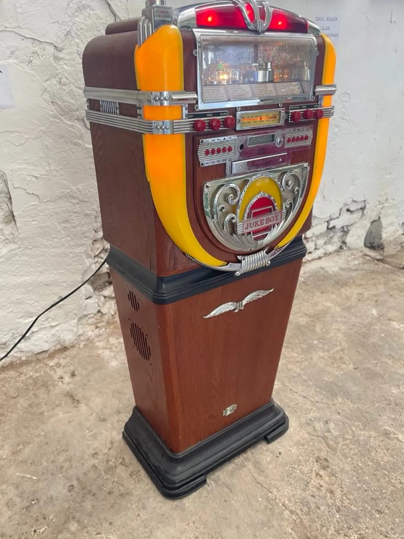 Vintage CD-Radio im Jukebox-Stil von Polyconcept, 1997