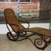 Vintage Chaiselongue aus Buche, Mahagoni & Rohrgeflecht von Thonet
