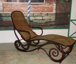 Vintage Chaiselongue aus Buche, Mahagoni & Rohrgeflecht von Thonet