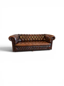 Vintage Chesterfield Drei-Sitzer Sofa aus Braunem Leder, England, 1980er
