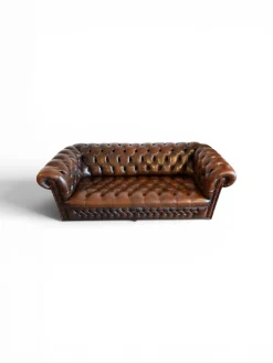 Vintage Chesterfield Drei-Sitzer Sofa aus Braunem Leder, England, 1980er