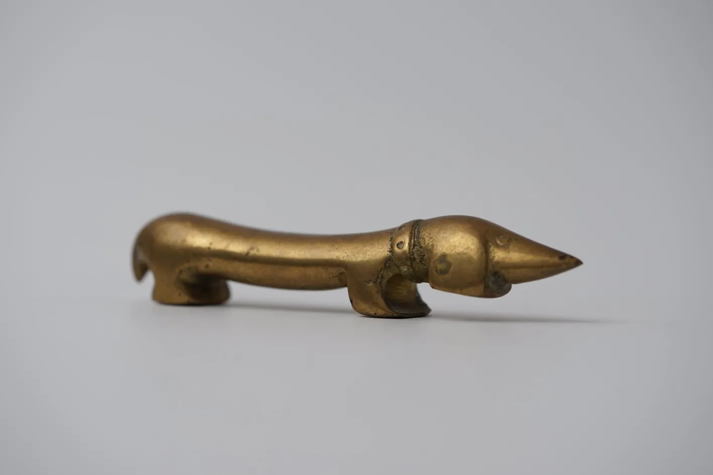 Vintage Dachshund Flaschenöffner aus Messing von Walter Bosse für Herta Baller, 1950er