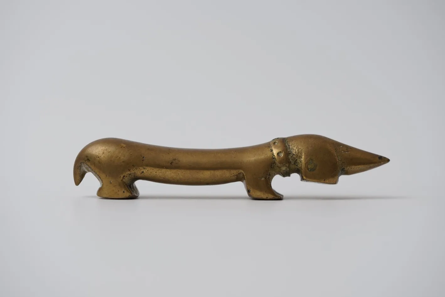 Vintage Dachshund Flaschenöffner aus Messing von Walter Bosse für Herta Baller, 1950er