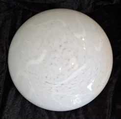 Vintage Deckenlampe mit weiß marmoriertem Glasschirm, 1980er