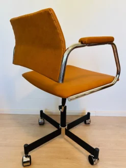 Vintage Dijon Modell K-380 Bürostuhl von Kovona, Tschechoslowakei, 1970er