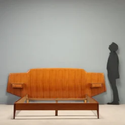 Vintage Doppelbett aus Mahagoni mit Nachttischen, 1950er