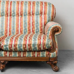 Vintage Drei-Sitzer Sofa aus Bunt Gestreiftem Stoff, 1950er