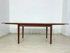 Vintage Esstisch aus Teak, 1960er