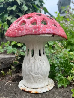 Vintage Gusseisen Pilz Gartenlaterne