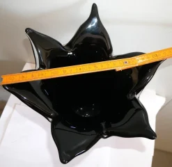 Vintage Handkerchief Vase aus schwarzem Muranoglas, 1970er
