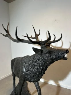 Vintage Hirschskulptur aus Bronze
