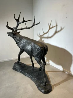 Vintage Hirschskulptur aus Bronze