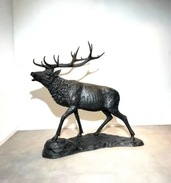 Vintage Hirschskulptur aus Bronze