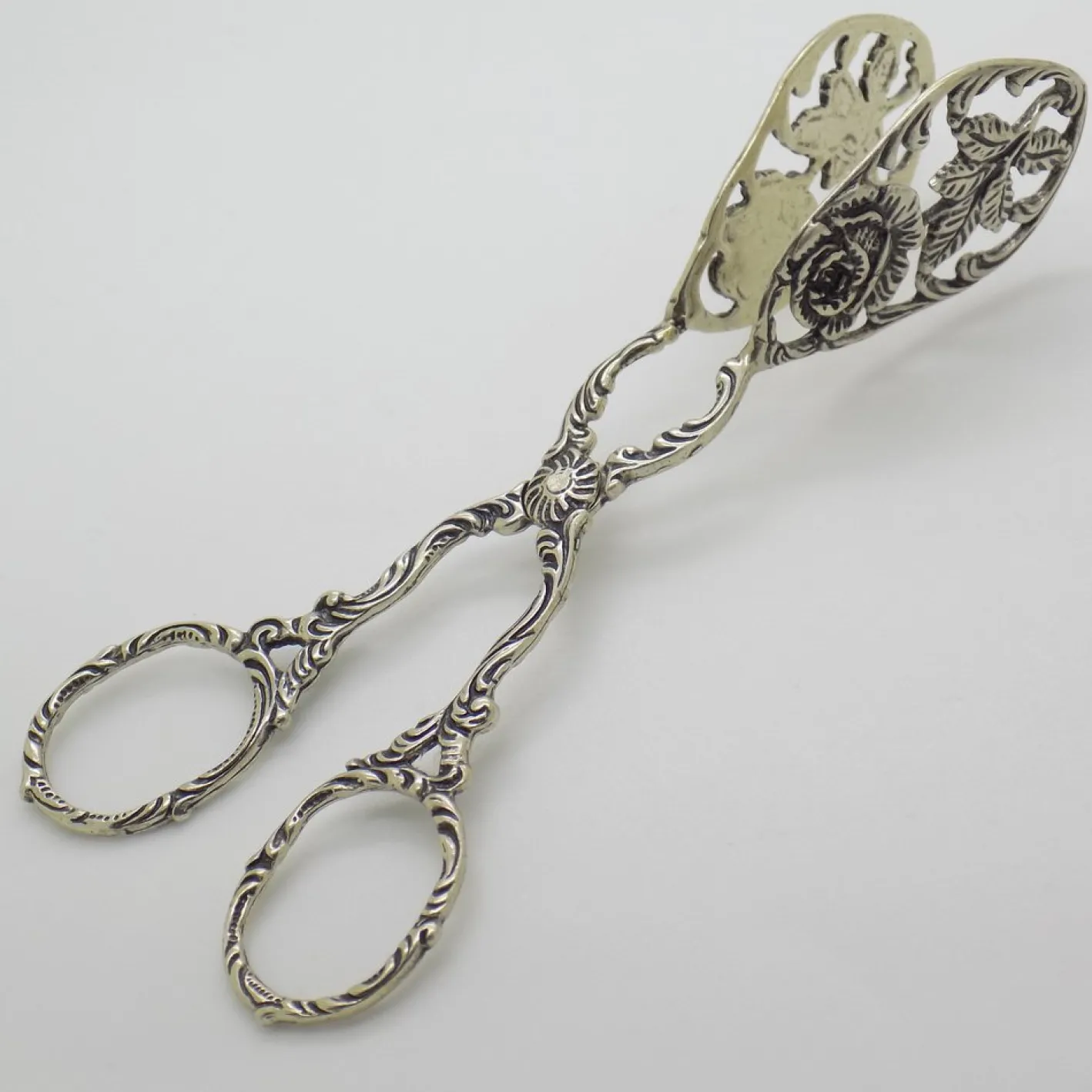 Vintage Italian Handmade Genuine Silver Decorative Sugar Cube Tonges with Rose Flower Motif, 1970s