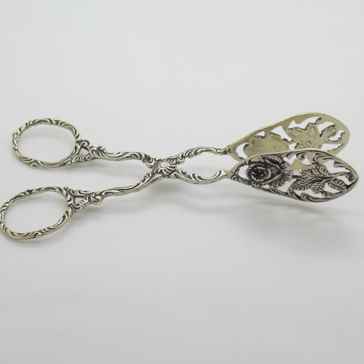 Vintage Italian Handmade Genuine Silver Decorative Sugar Cube Tonges with Rose Flower Motif, 1970s