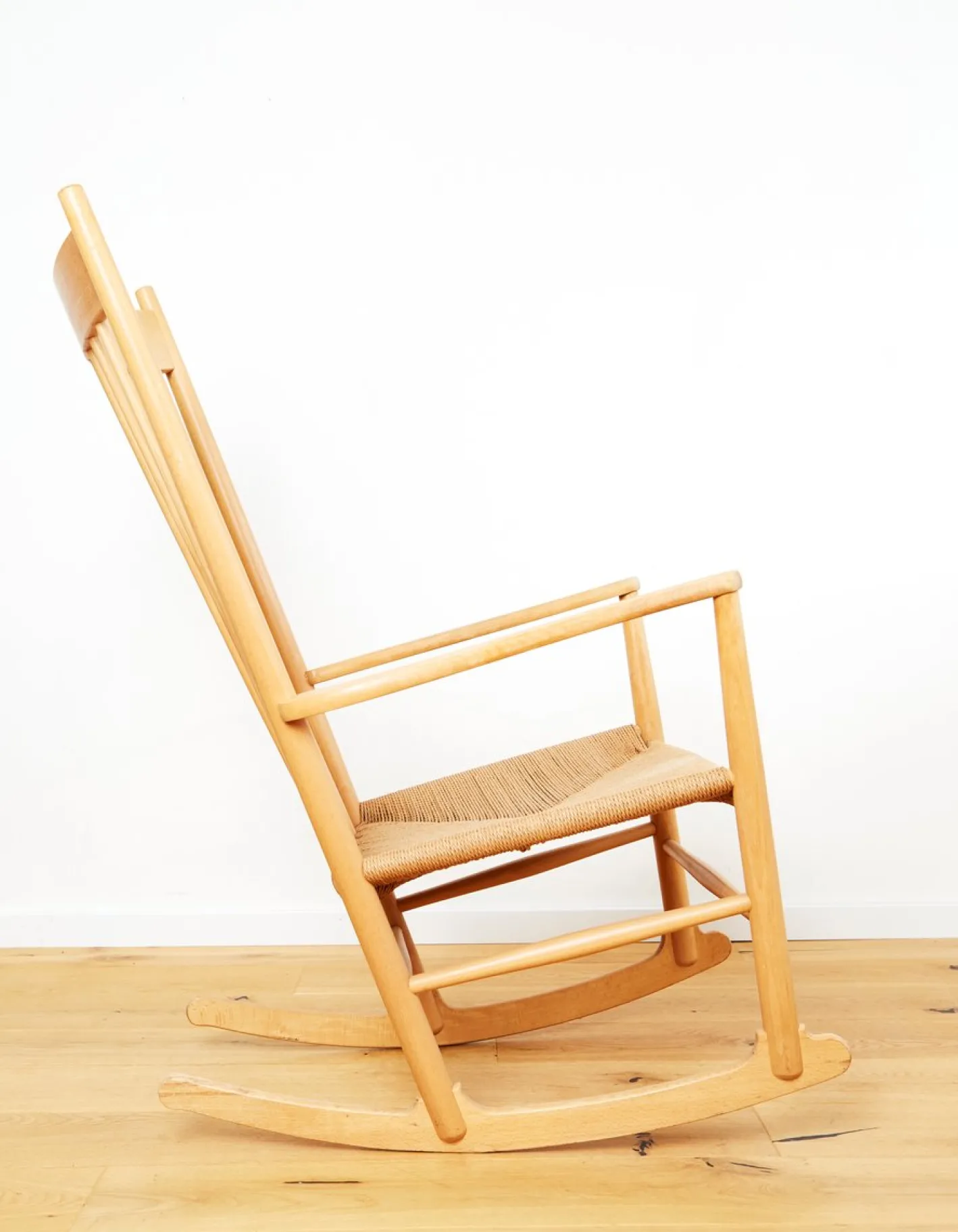 Vintage J16 Schaukelstuhl von Hans J. Wegner für FDB Møbler, 1960er