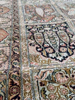 Vintage Kaschmir Teppich aus Seide, 1980er