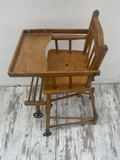 Vintage Kinderstuhl aus Holz