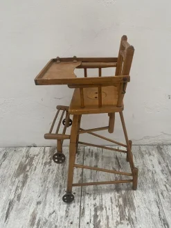 Vintage Kinderstuhl aus Holz