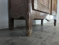 Vintage Kleiderschrank aus Pinienholz im Normannischen Stil