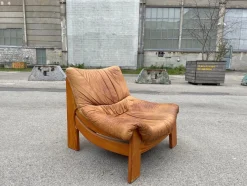 Vintage Ledersessel aus Kiefernholz von Maison Regain, 1970er