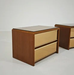 Vintage Nachttische aus Holz & bronziertem Spiegelglas, 1970er, 2er Set