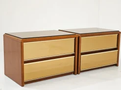 Vintage Nachttische aus Holz & bronziertem Spiegelglas, 1970er, 2er Set