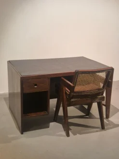 Vintage PJ-BU-02-A Pigeonhole Schreibtisch von Pierre Jeanneret, 1950er