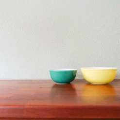 Vintage Pyrex Rührschüsseln, 1950er, 4er Set