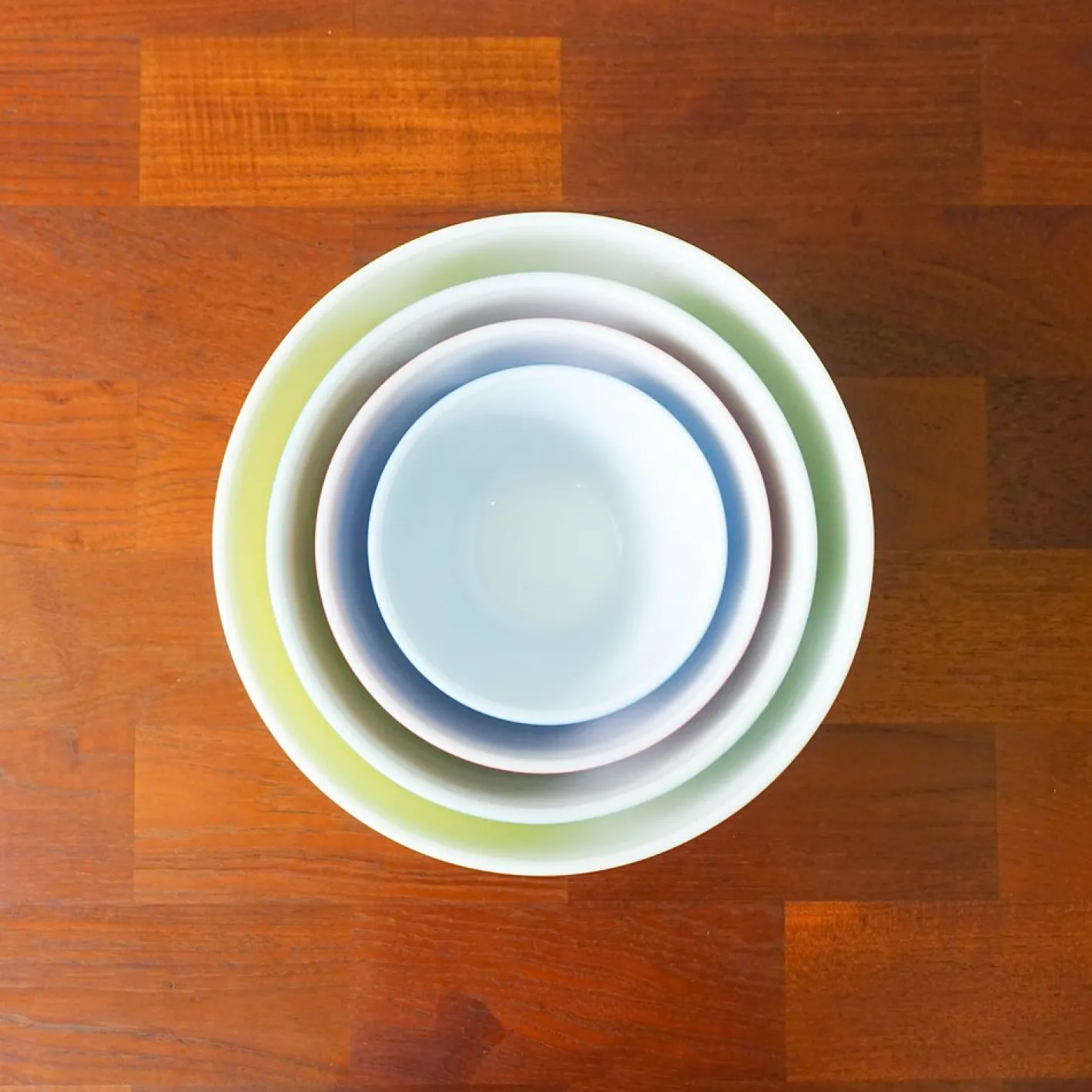 Vintage Pyrex Rührschüsseln, 1950er, 4er Set