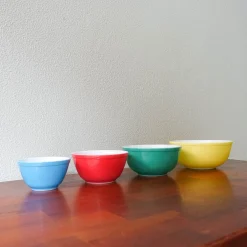 Vintage Pyrex Rührschüsseln, 1950er, 4er Set