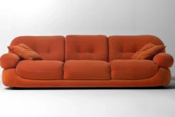 Vintage Sapporo Drei-Sitzer Sofa aus Wildleder von Mobil Girgi, 1970er