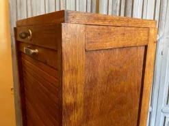 Vintage Schrank mit Rolltür oder Musikschrank, 1960er
