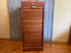 Vintage Schrank mit Rolltür oder Musikschrank, 1960er