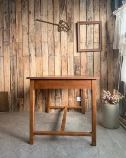 Vintage Schreibtisch aus Eiche, 1950er